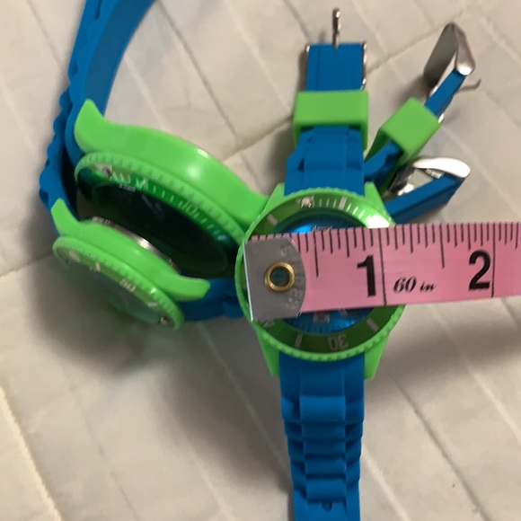 Diving watches, will need battery - Picture 3 of 11